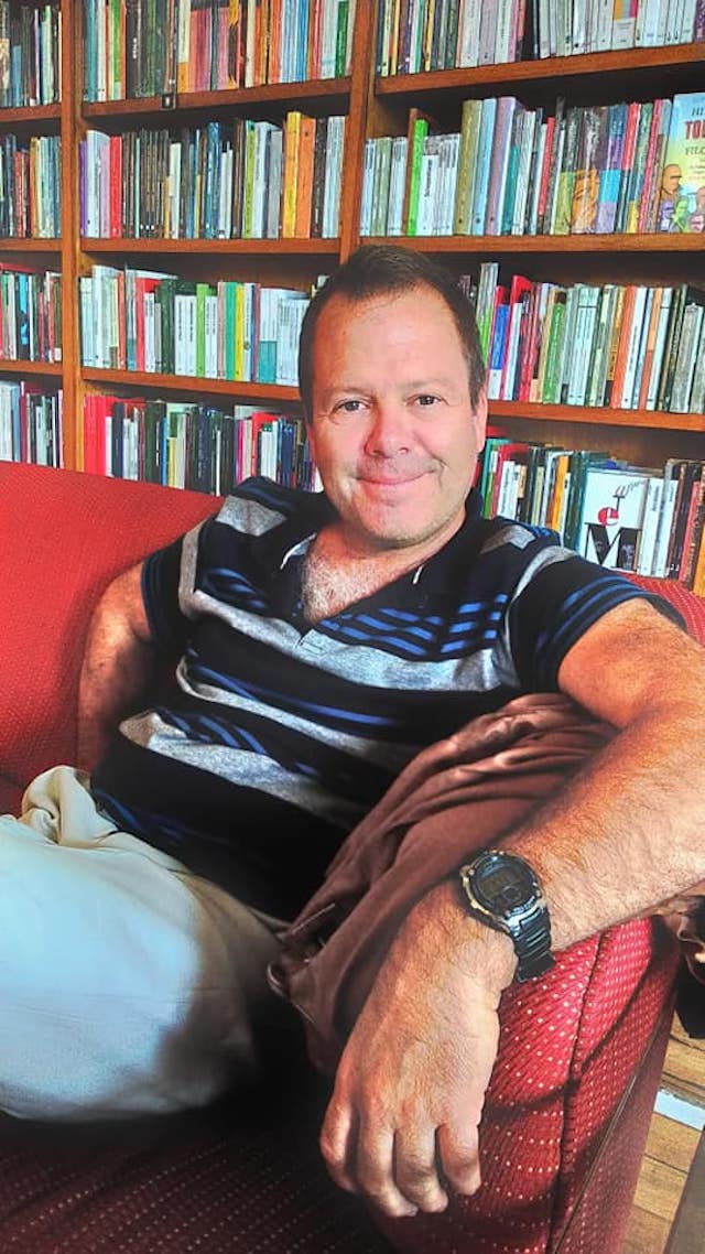 Nudo de alacranes. Eloy Urroz