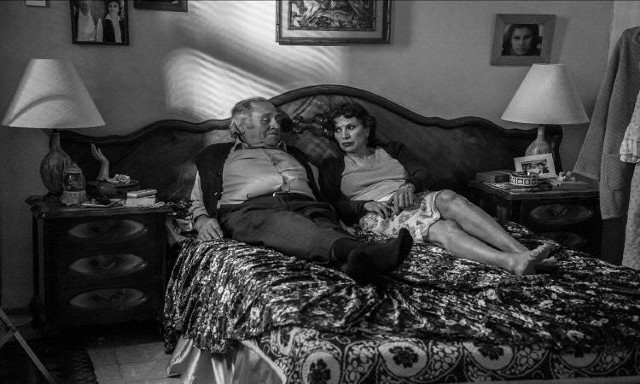 La película no solo expone ese diablo que habita la entrepierna de hombres y mujeres, sino de esos diablos que se cuelan en la mente