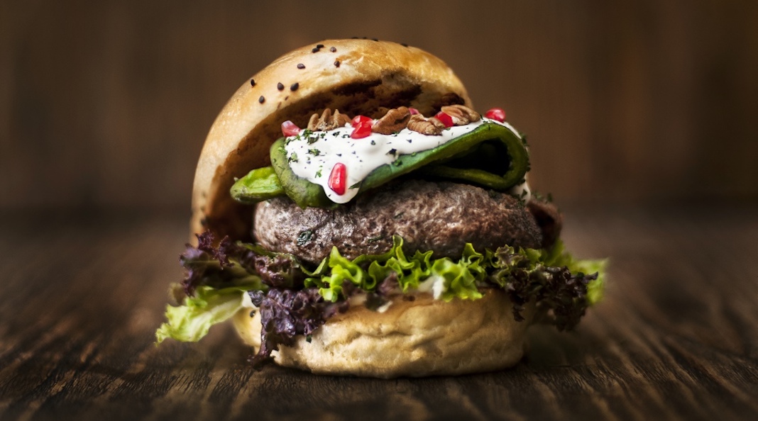 Hamburguesa de Chile en Nogada