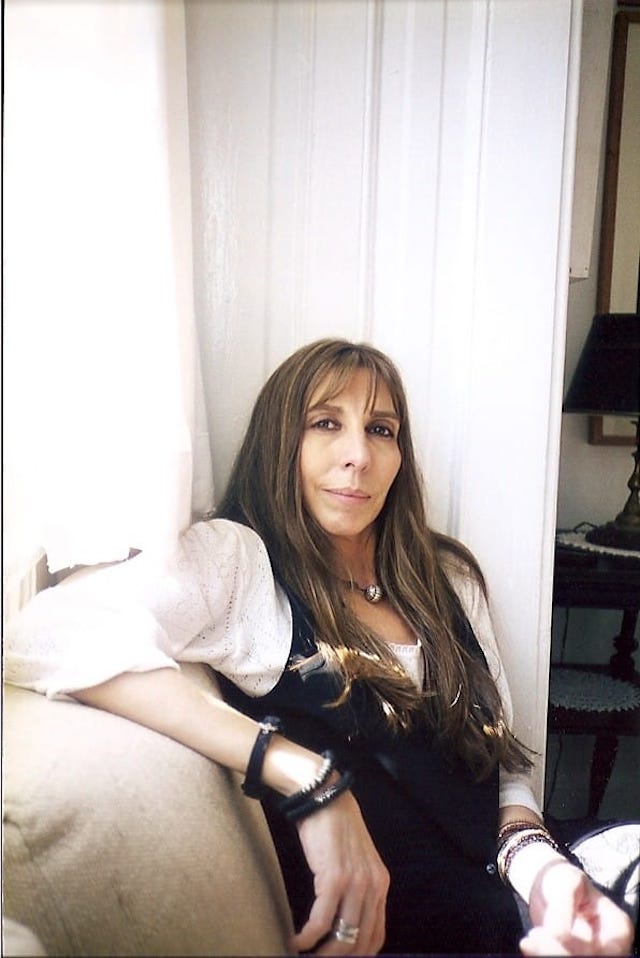Betsy Pecanins