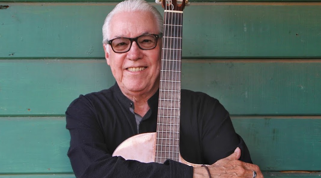 ENRIQUE MEJÍA GODOY