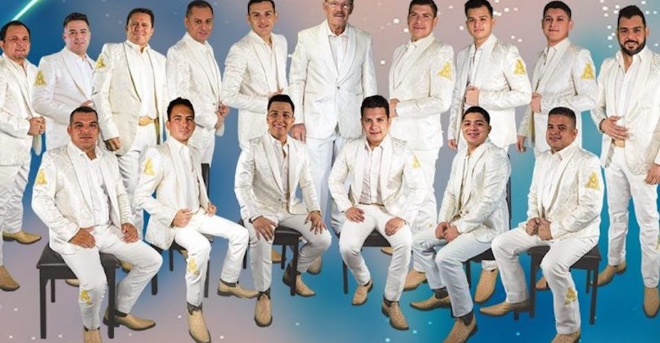 La Arrolladora Banda El Limón