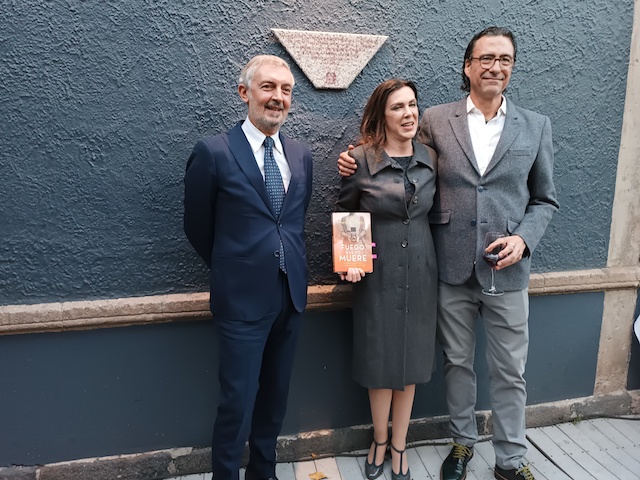 Develación placa Tina Modotti