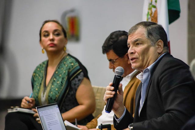 Los medios de comunicación