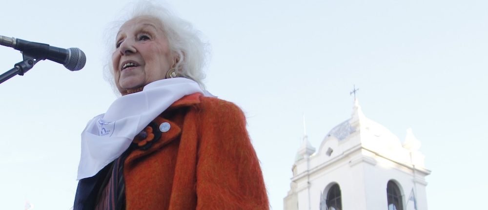 Abuelas de Plaza de Mayo