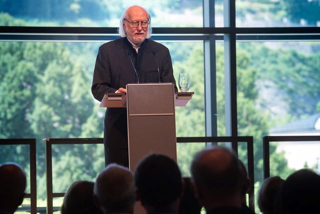 Laszlo Krasznahorkai