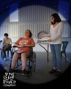 Se fue la luz en el pueblo