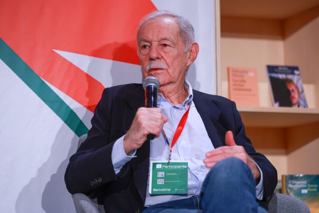 Eduardo Mendoza